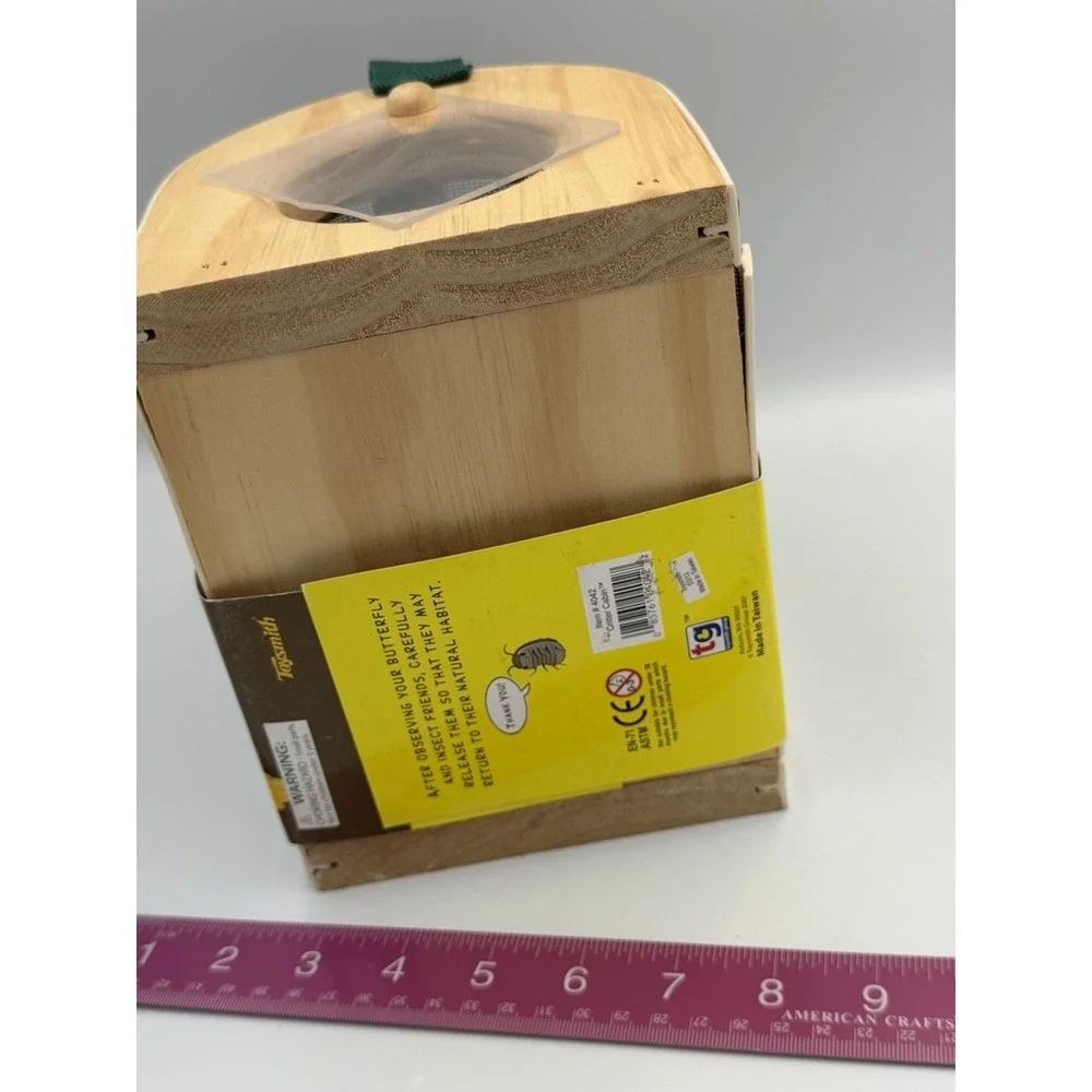 Toysmith Critter Cabin Bug Catcher Habitat Wooden Insect Carrier Kids Toy